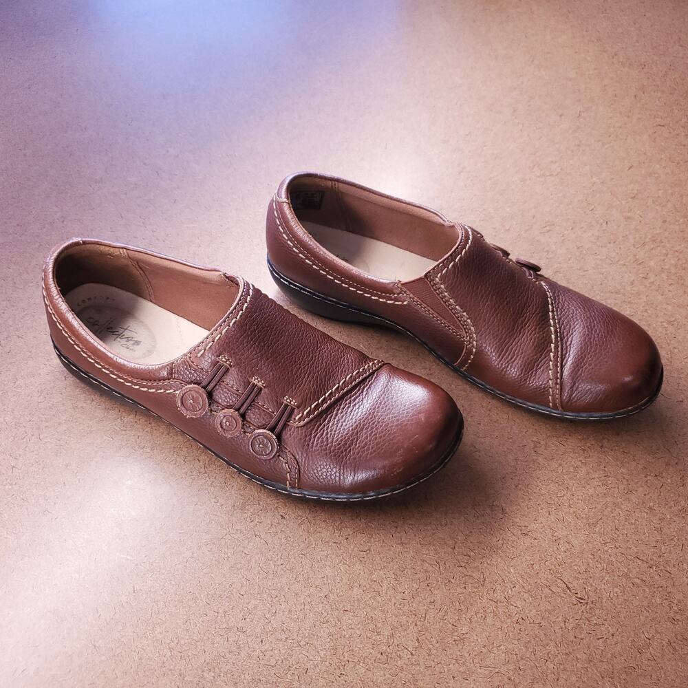 Clarks Ashland Effie Brown Leather Slip On Shoes Women 9.5M Comfort Loafers Flat